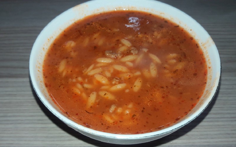 Kıymalı Şehriye Çorbası Tarifi