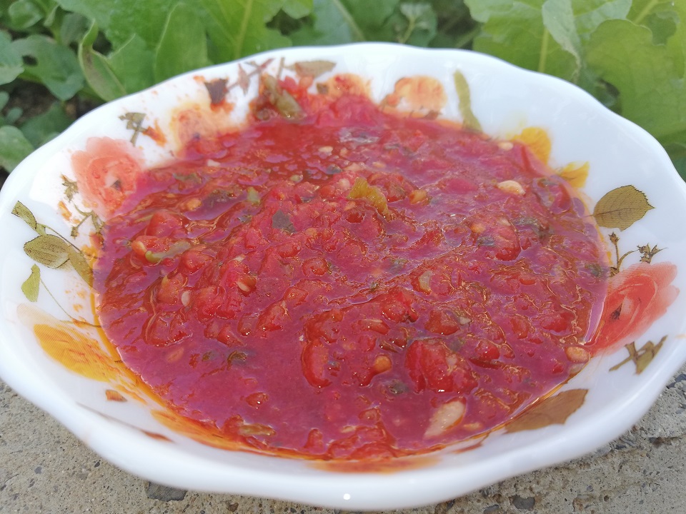 Acı Biberli Domatesli Sos Tarifi