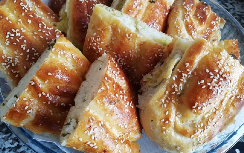 El Açması Yumuşacık Patatesli Börek Tarifi