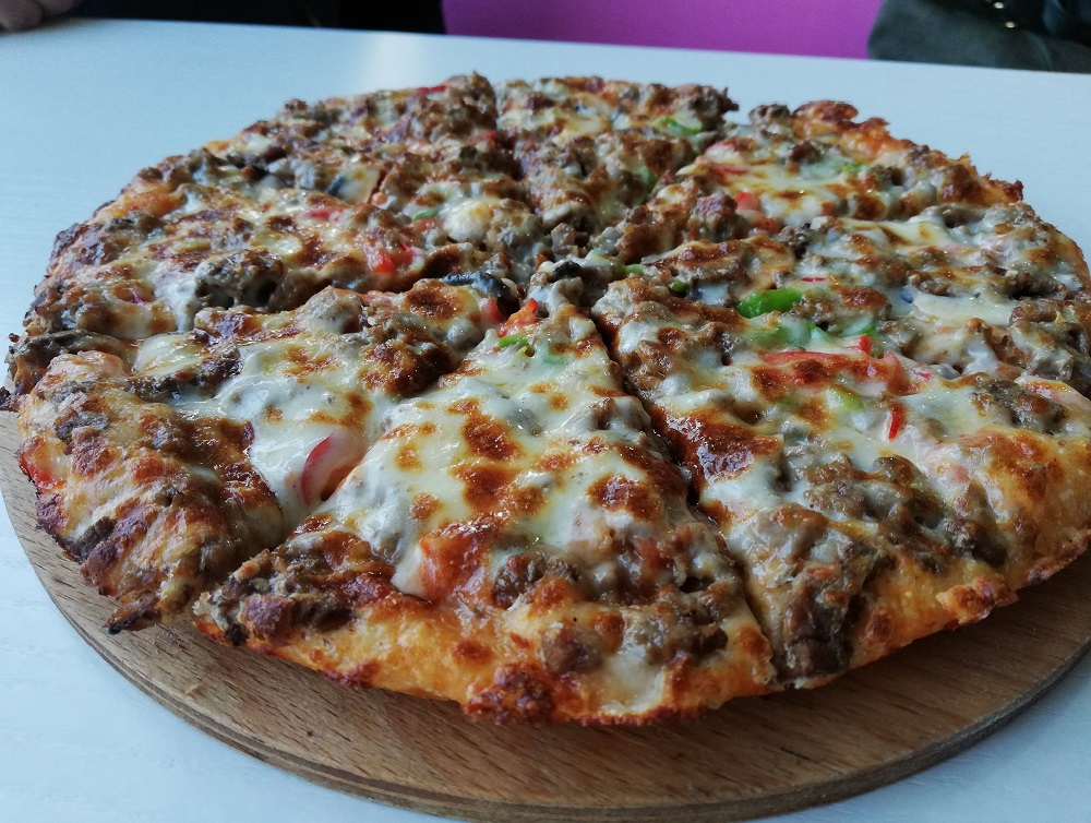 İnanılmaz Lezzetli Kavurmalı Pizza Tarifi