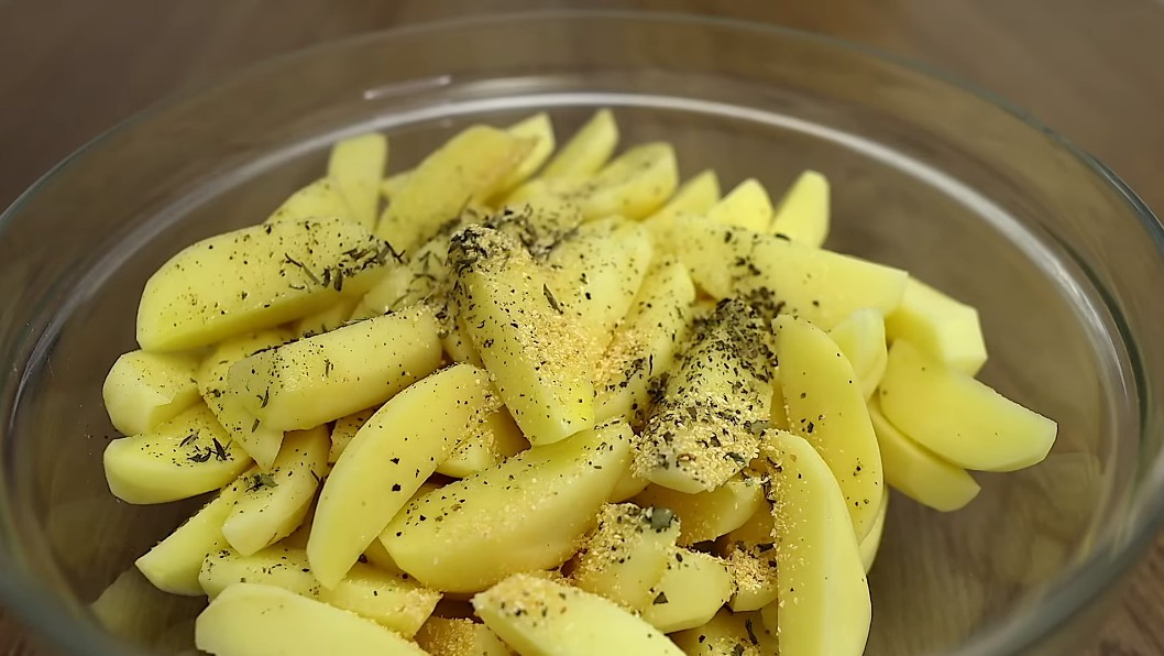 Fırında Soslu Patates Tarifi