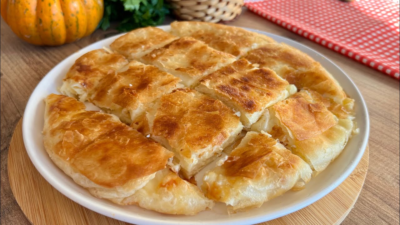 5 Dakikada Tavada Kolay Börek Tarifi