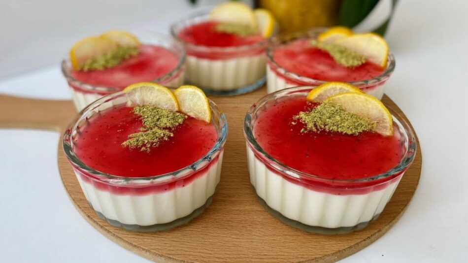 Meyve Soslu Sütlü Tatlı Tarifi